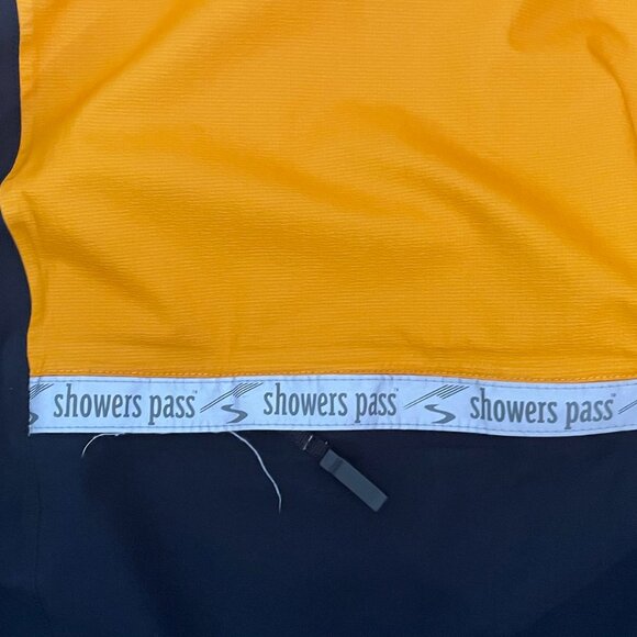 Men's L Showers Pass Elite Cycling Jacket (Orange) - Picture 3 of 7